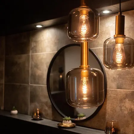 Luxus Wohnen Im Schloss Corvey Fuer 1-6 Gaeste Im Unesco Weltkulturerbe Weserbergland Free W-lan Parken Netflix Fuer Familien Paare Und Geschaeftsreisende Inkl Handtuecher Seife Nintendo Switch Uvm Appartamento