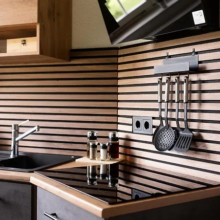 Luxus Wohnen Im Schloss Corvey Fuer 1-6 Gaeste Im Unesco Weltkulturerbe Weserbergland Free W-lan Parken Netflix Fuer Familien Paare Und Geschaeftsreisende Inkl Handtuecher Seife Nintendo Switch Uvm *