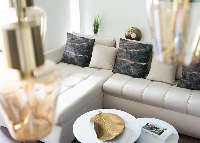 Luxus Wohnen Im Schloss Corvey Fuer 1-6 Gaeste Im Unesco Weltkulturerbe Weserbergland Free W-lan Parken Netflix Fuer Familien Paare Und Geschaeftsreisende Inkl Handtuecher Seife Nintendo Switch Uvm Lejlighed