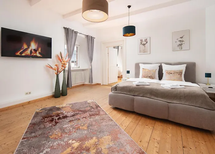 Lejlighed Luxus Wohnen Im Schloss Corvey Fuer 1-6 Gaeste Im Unesco Weltkulturerbe Weserbergland Free W-lan Parken Netflix Fuer Familien Paare Und Geschaeftsreisende Inkl Handtuecher Seife Nintendo Switch Uvm *